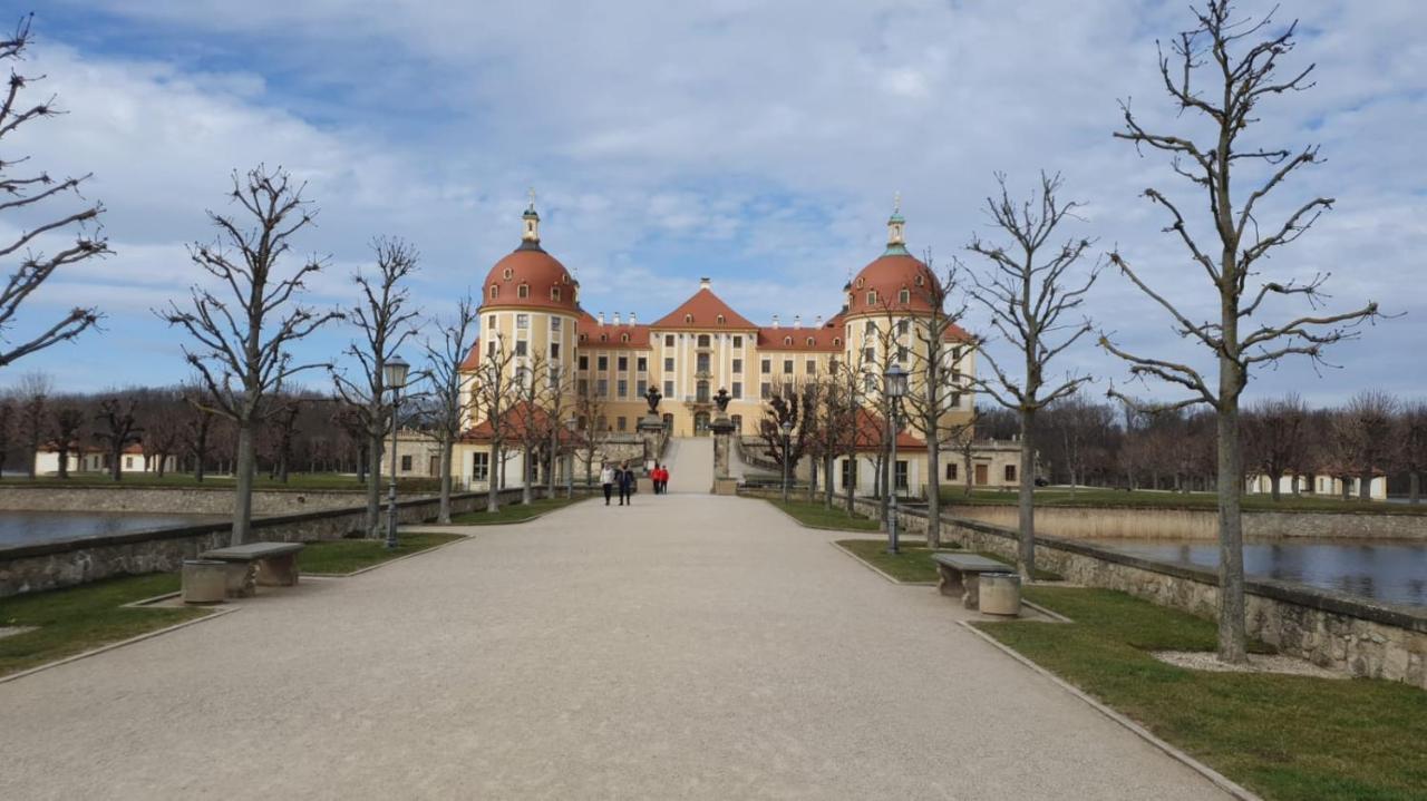 Ferienwohnung Moritzburg Mit Pool Экстерьер фото